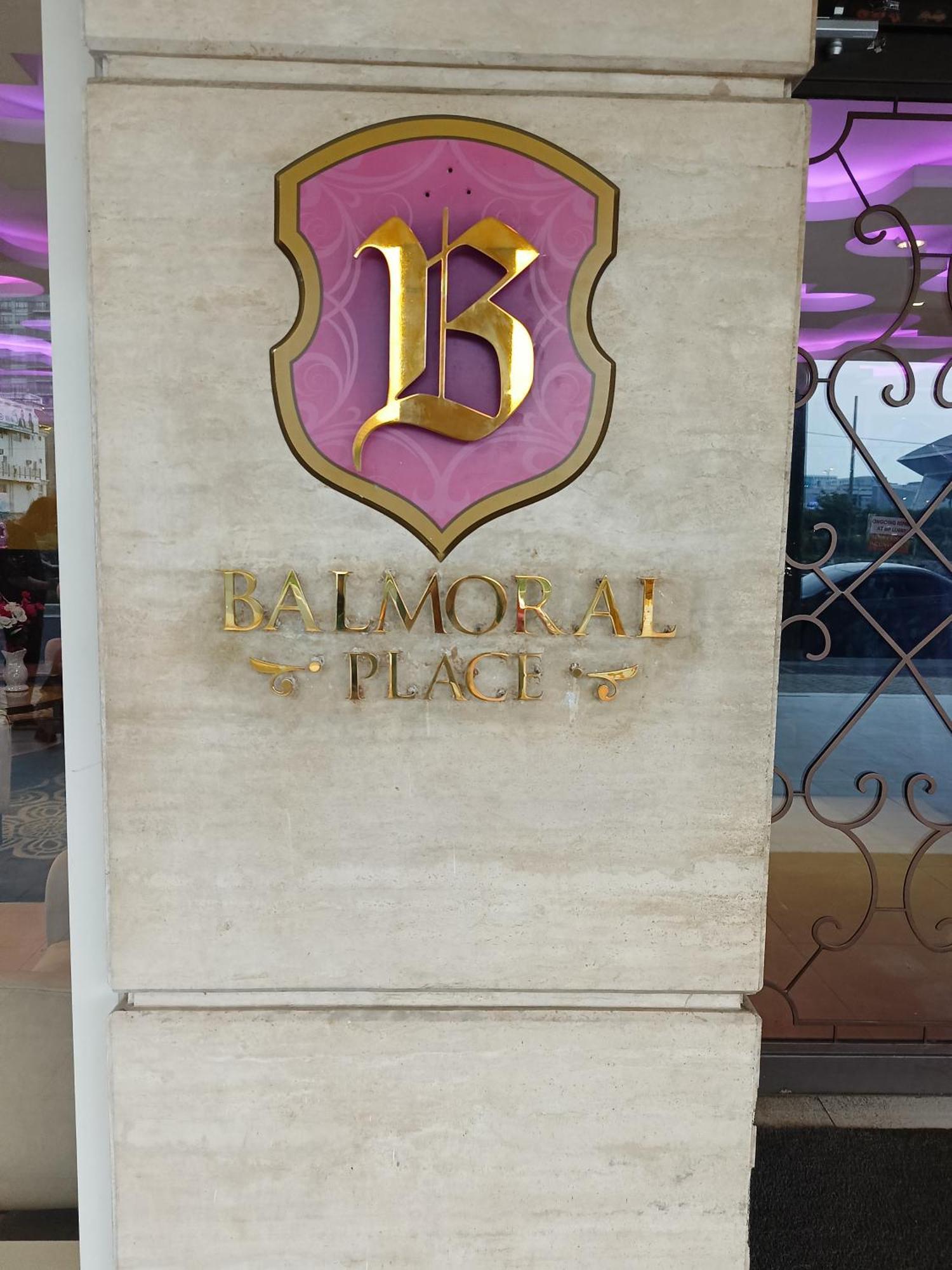 Monarch Parksuites - Balmoral Place Paranaque City Exterior photo